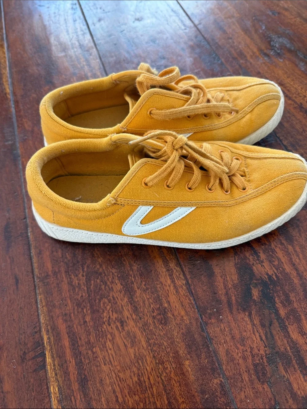 Tretorn Mustard Yellow Canvas Lace-Up womens Sneakers